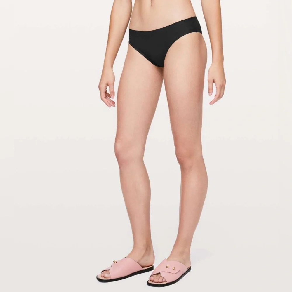 NEW Lululemon Explore the Shore Bottom in Black